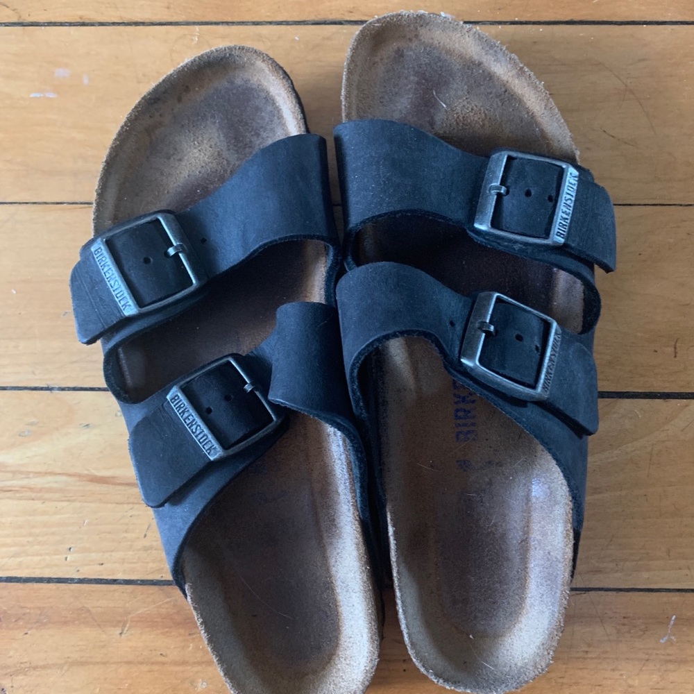 BLACK BIRKENSTOCKS!! Size 9.5